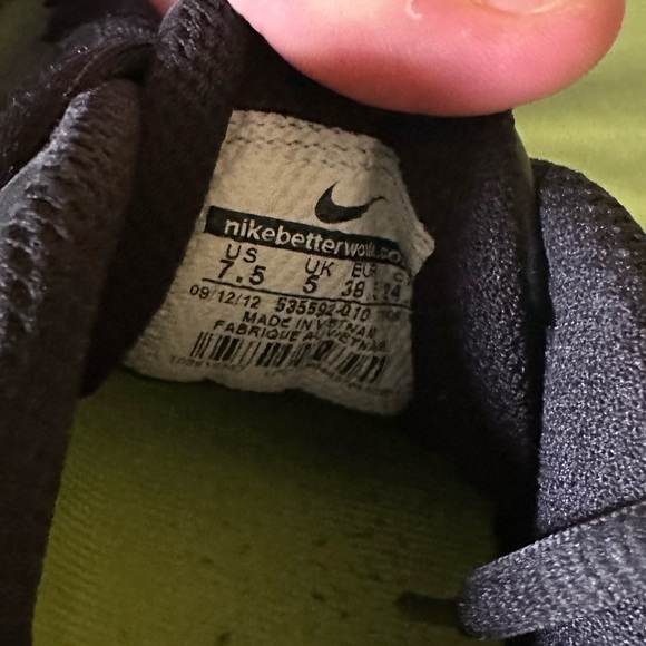 Cleats - Picture 6 of 6